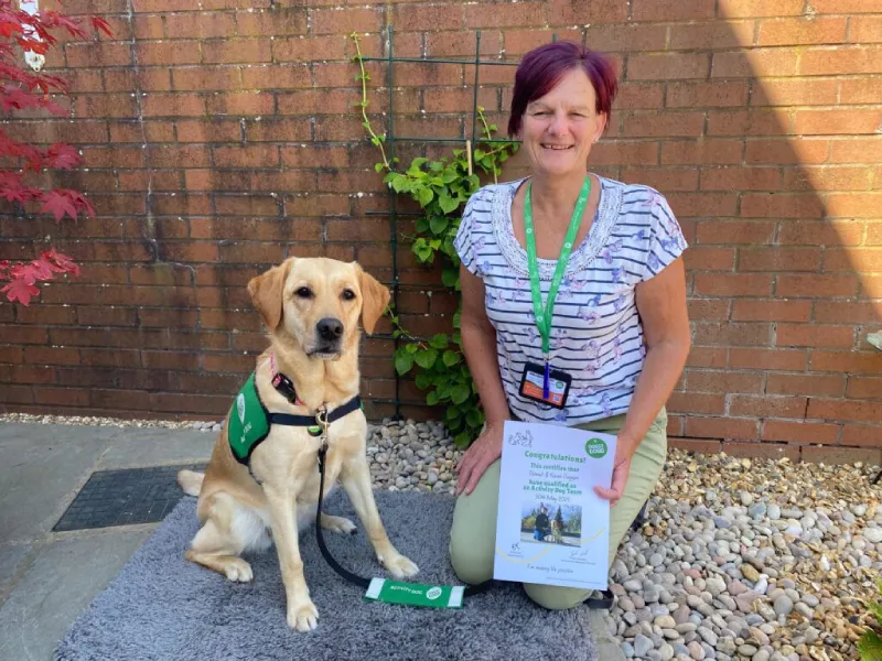 Karen And Peanut With Their Official Qualifications 1024X768 (1)